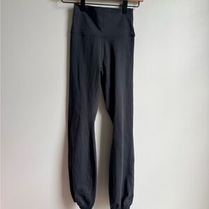 Aerie offline women’s  Charcoal cuffed Leggings/joggers